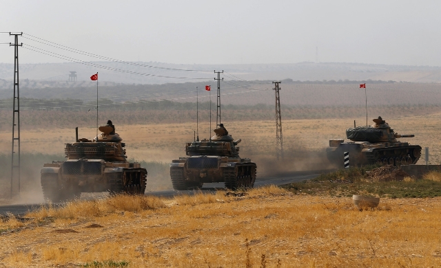 Турция направила дополнительную военную технику в Сирию